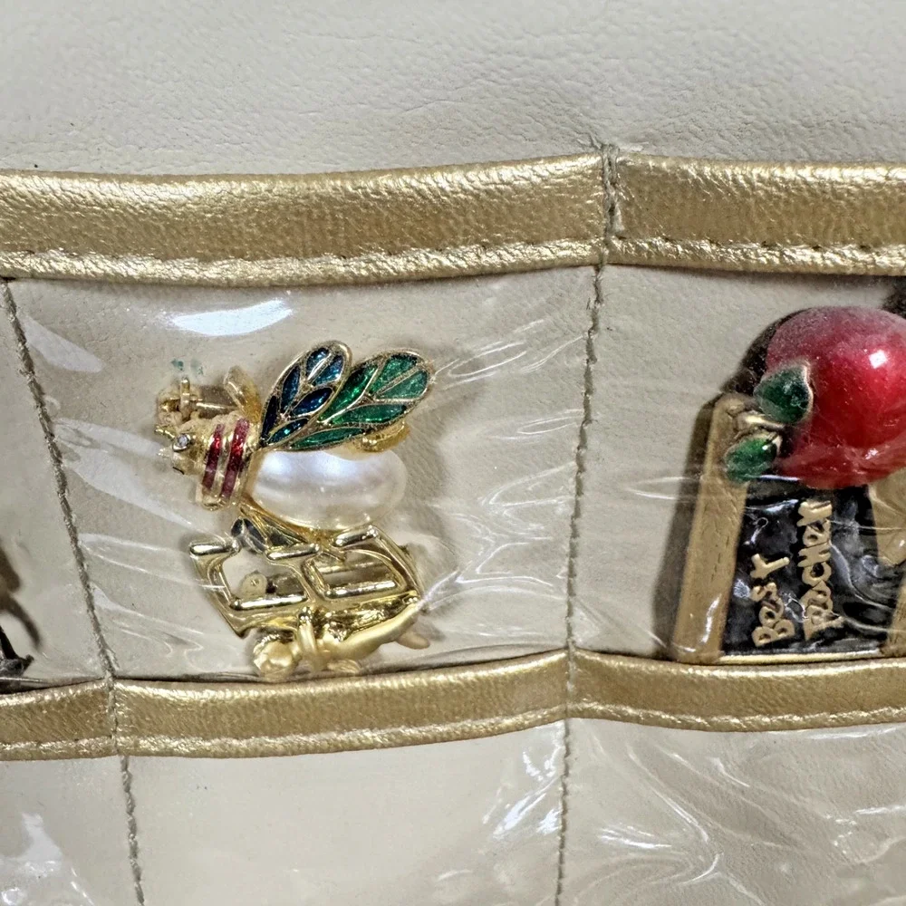 Issac MIZRAHI JEWELRY Bag. ORGANIZER Rollup or Hang in Closet Plus Jewelry